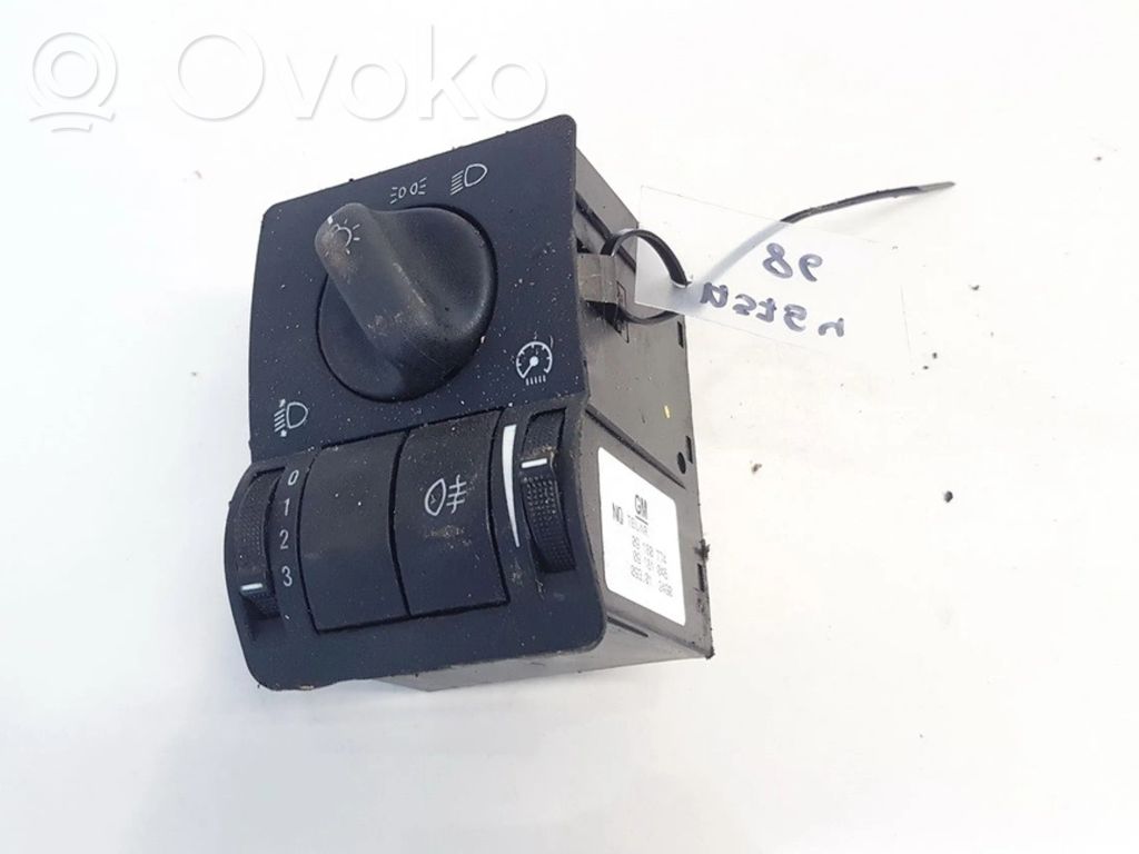 Przełącznik świateł   09180774,09181045,09180774,09181045