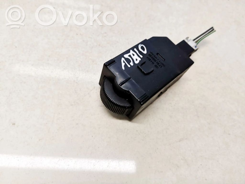 Comutator lumini bord   MR114072,LK04000900,LK04000900,MR114072