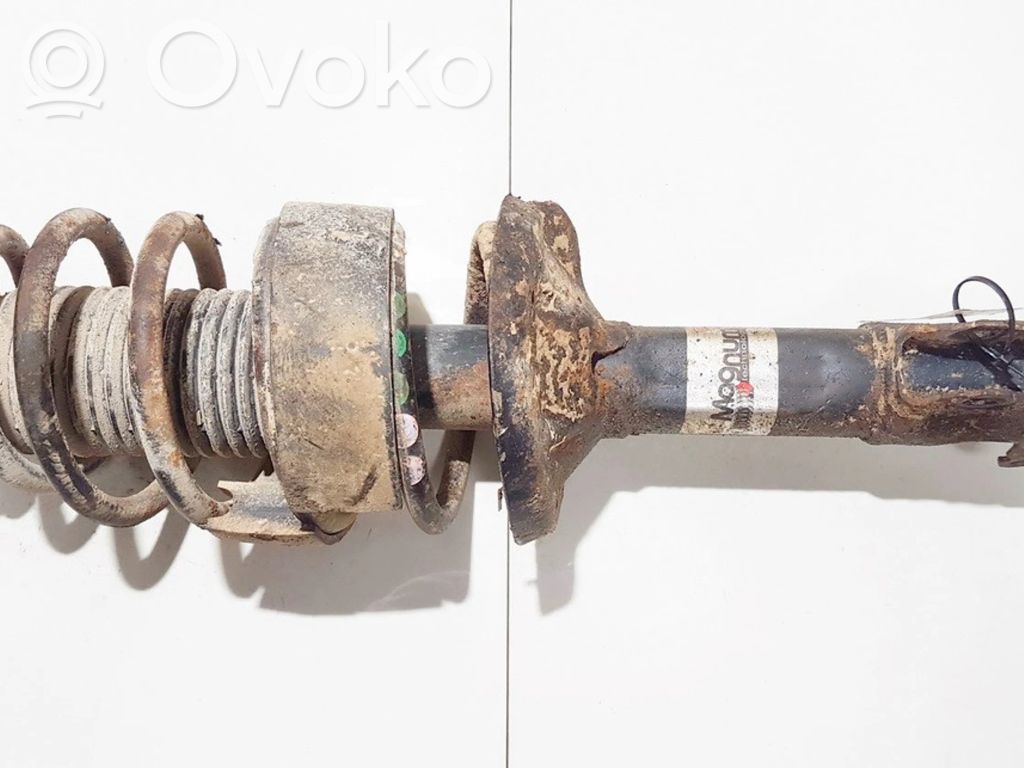 Volkswagen PASSAT B4 Amortiguador delantero 