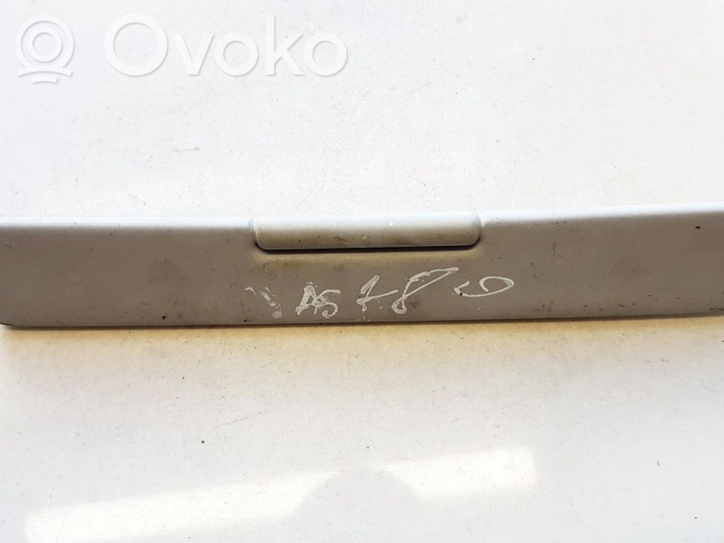 Volkswagen Golf IV Visera parasol 