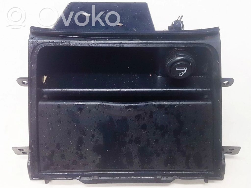 Suzuki SX4 Handschuhfach 