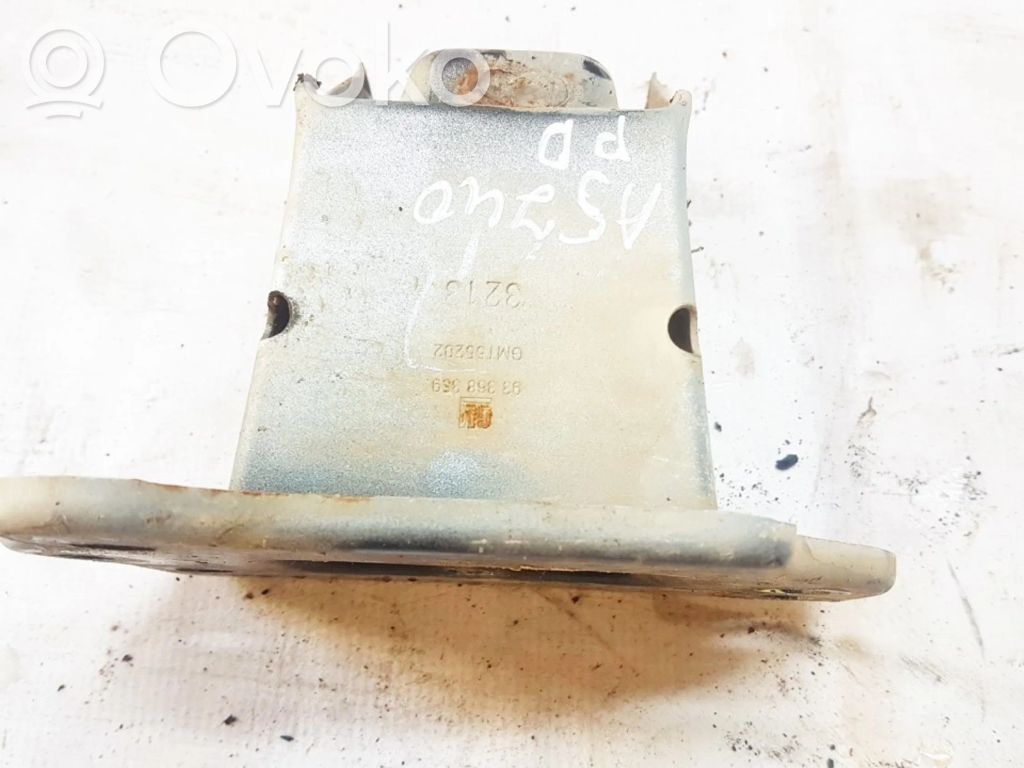 Front bumper mounting bracket   93368359,GMT55202,93368359,GMT55202