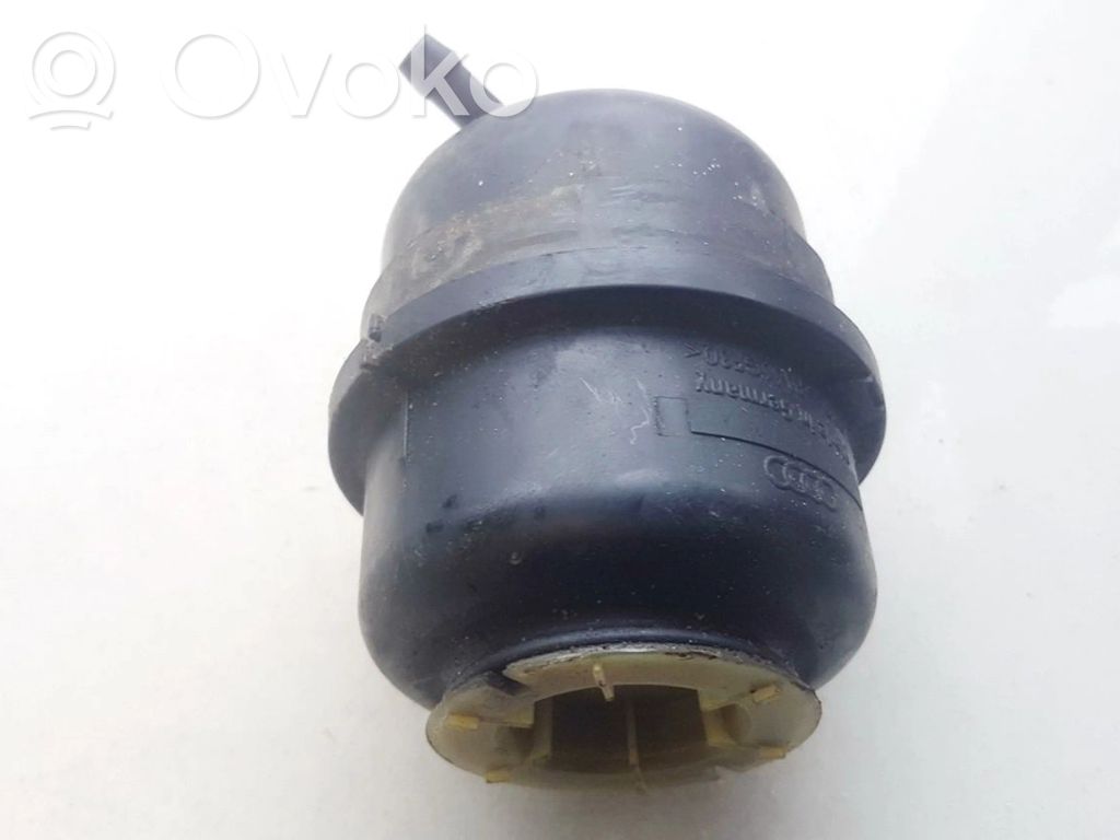 Volkswagen PASSAT B5 Serbatoio/vaschetta del liquido del servosterzo