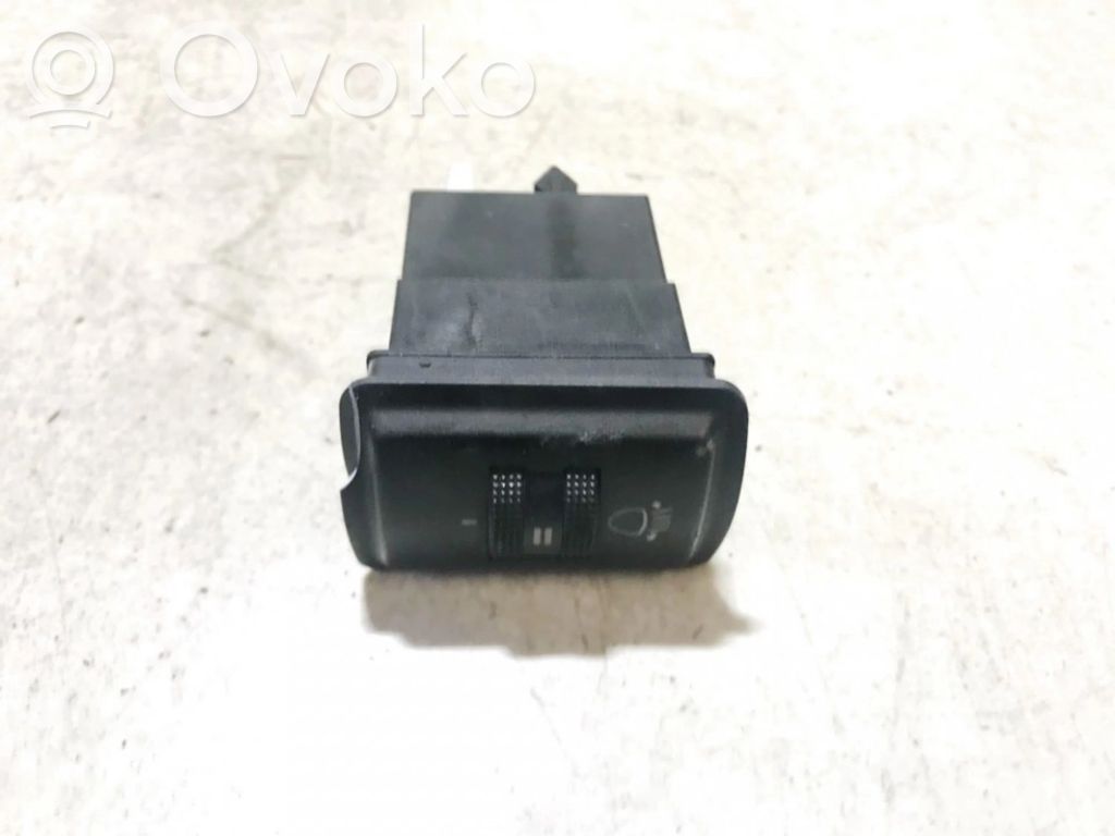 Audi A4 S4 B5 8D Ajovalojen korkeuden säätökytkin