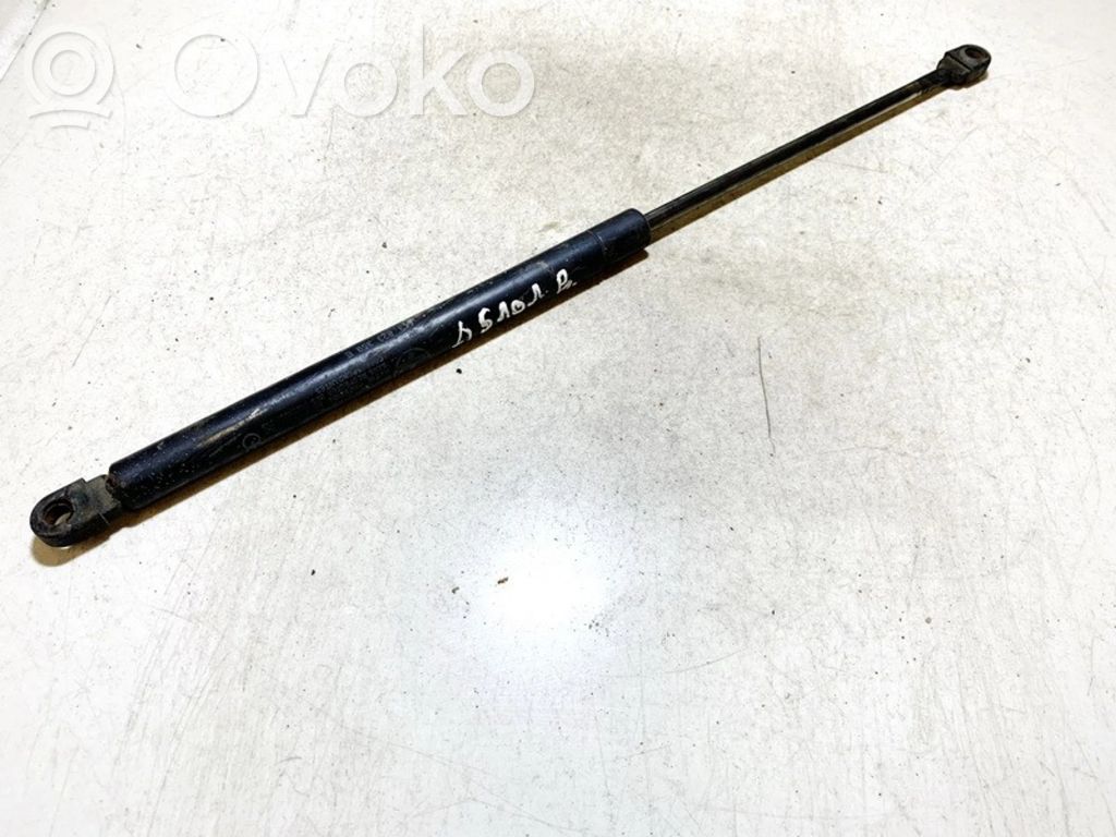 Konepellin kaasujousi   443823359B,2147870320N,2147870320N,443823359B