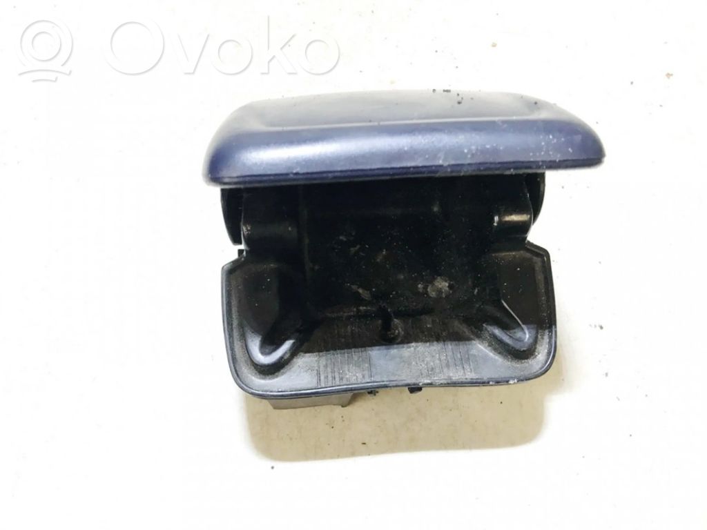 Aschenbecher   7M0857961F,95VWA04810BG,7M0857961F,95VWA04810BG