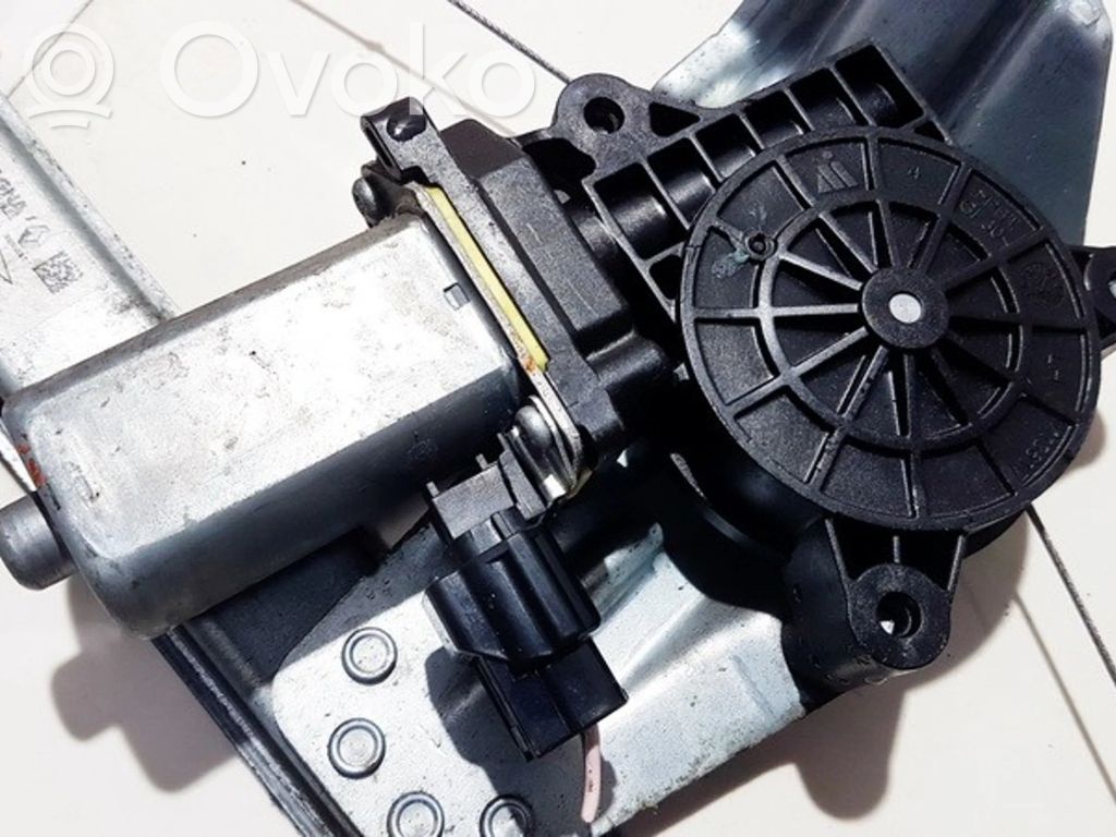 Dacia Sandero Motor macara geam ușă față 