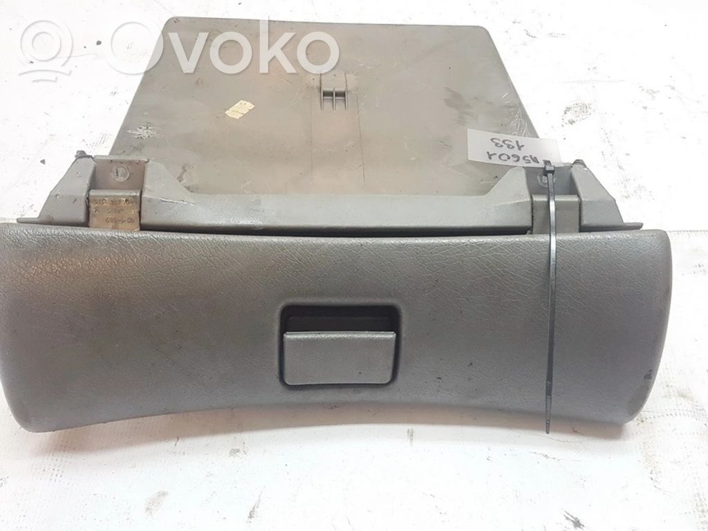 Opel Astra F Vano portaoggetti 