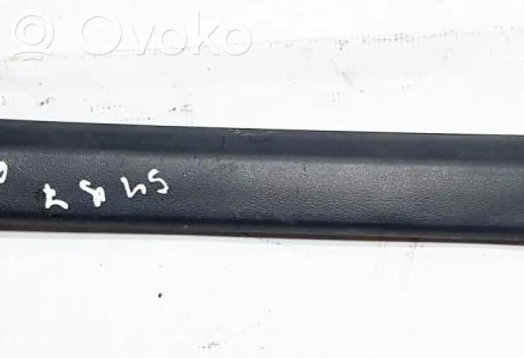 Volkswagen Golf III Rivestimento portiera posteriore (modanatura) 