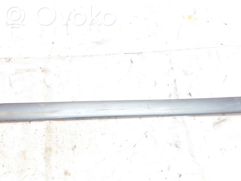 Ford Focus Etuoven lista (muoto)