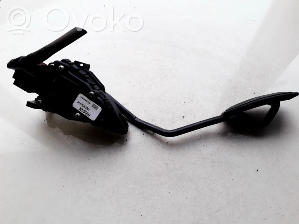 Nissan Almera Tino Kaasupoljin 