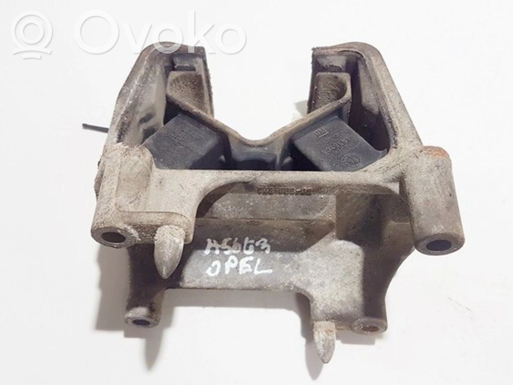 Opel Vectra B Engine mount bracket 