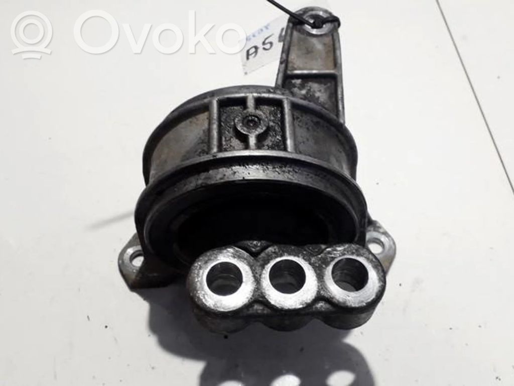 Opel Astra G Engine mount bracket 
