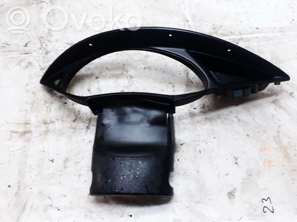 Ford Focus Kojelaudan kehys 