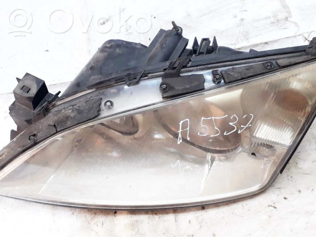 Ford Mondeo Mk III Phare frontale