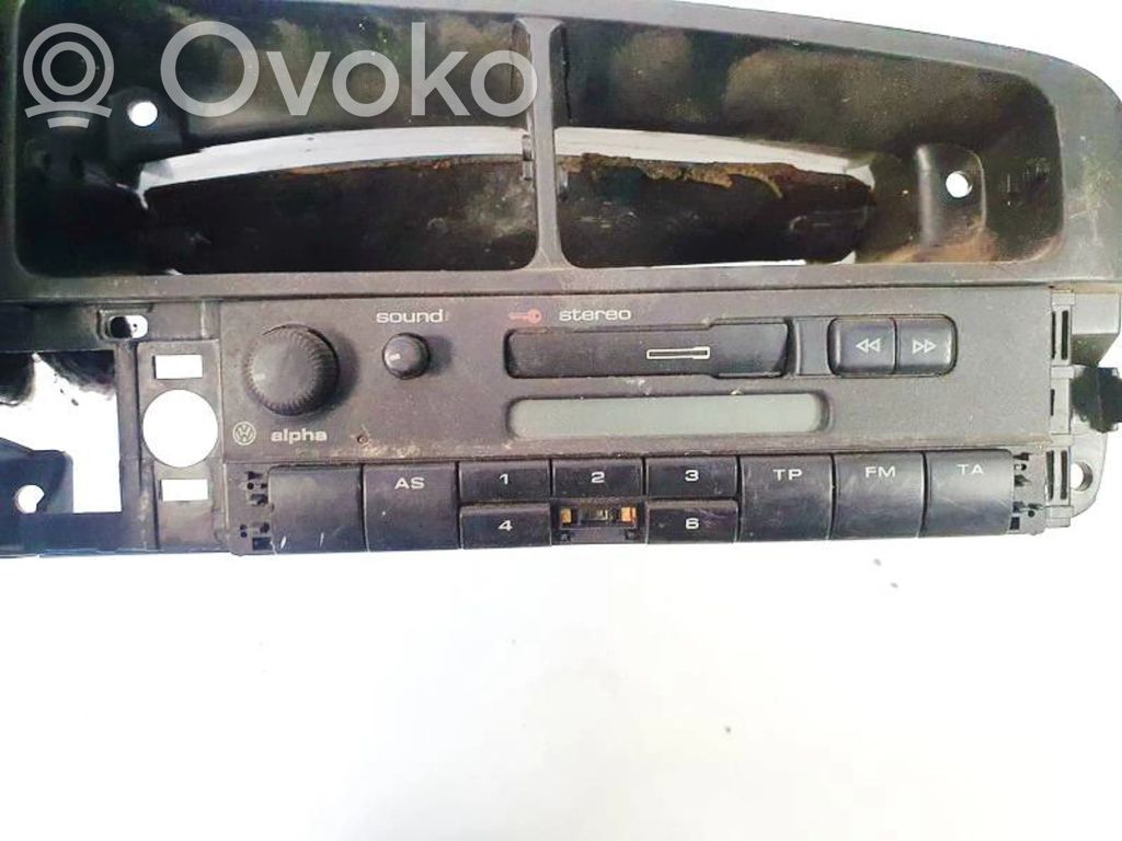 Volkswagen Golf III Unité principale radio / CD / DVD / GPS 
