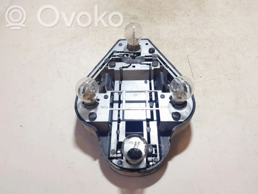 Takavalon polttimon suojan pidike   236364,236364