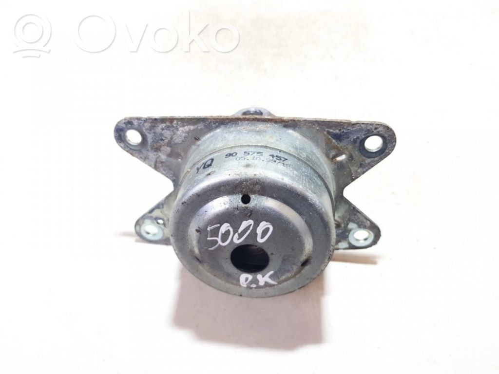 Engine mount bracket   90575457,90575457