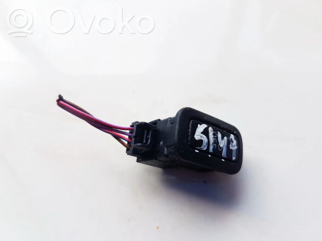 Volkswagen Golf VII Interruptor de la alarma 