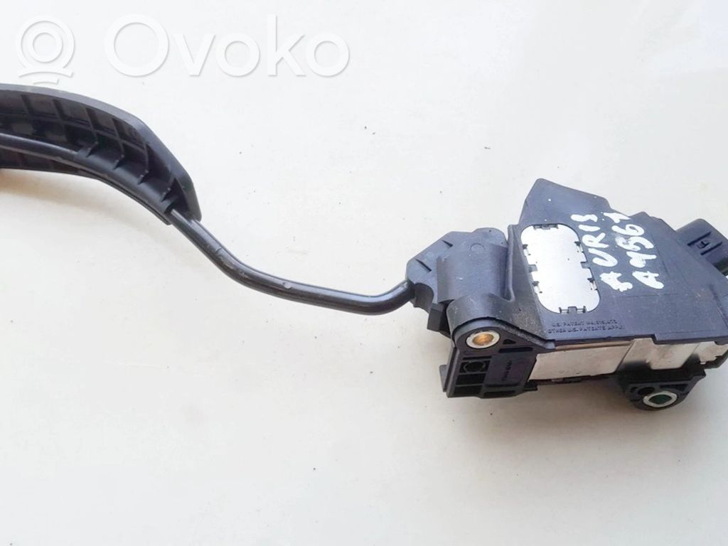 Toyota Auris 150 Pedală accelerație