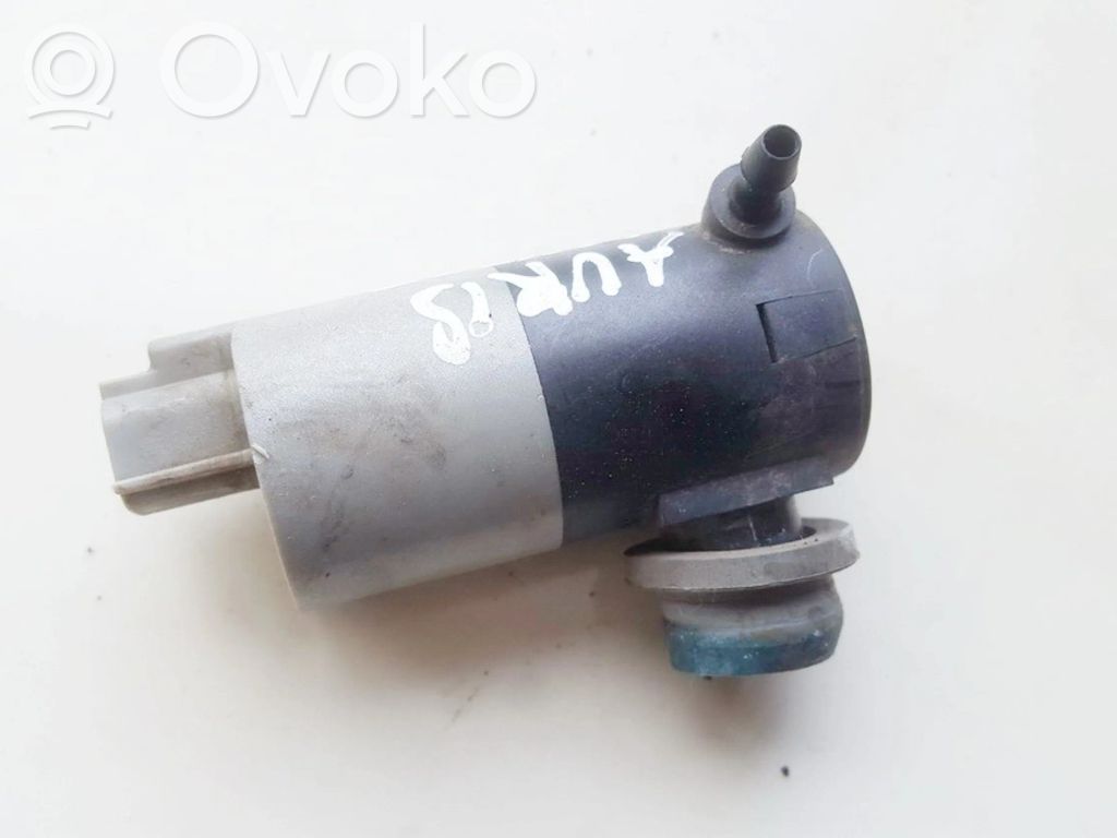 Toyota Auris 150 Pompe de lave-glace de pare-brise