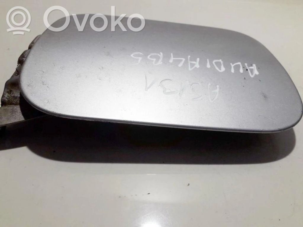 Audi A4 S4 B5 8D Sportello del serbatoio del carburante 