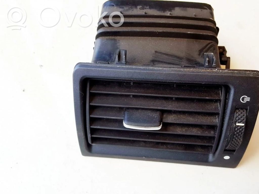 Ford Mondeo Mk III Grilă ventilație/ramă laterală bord 