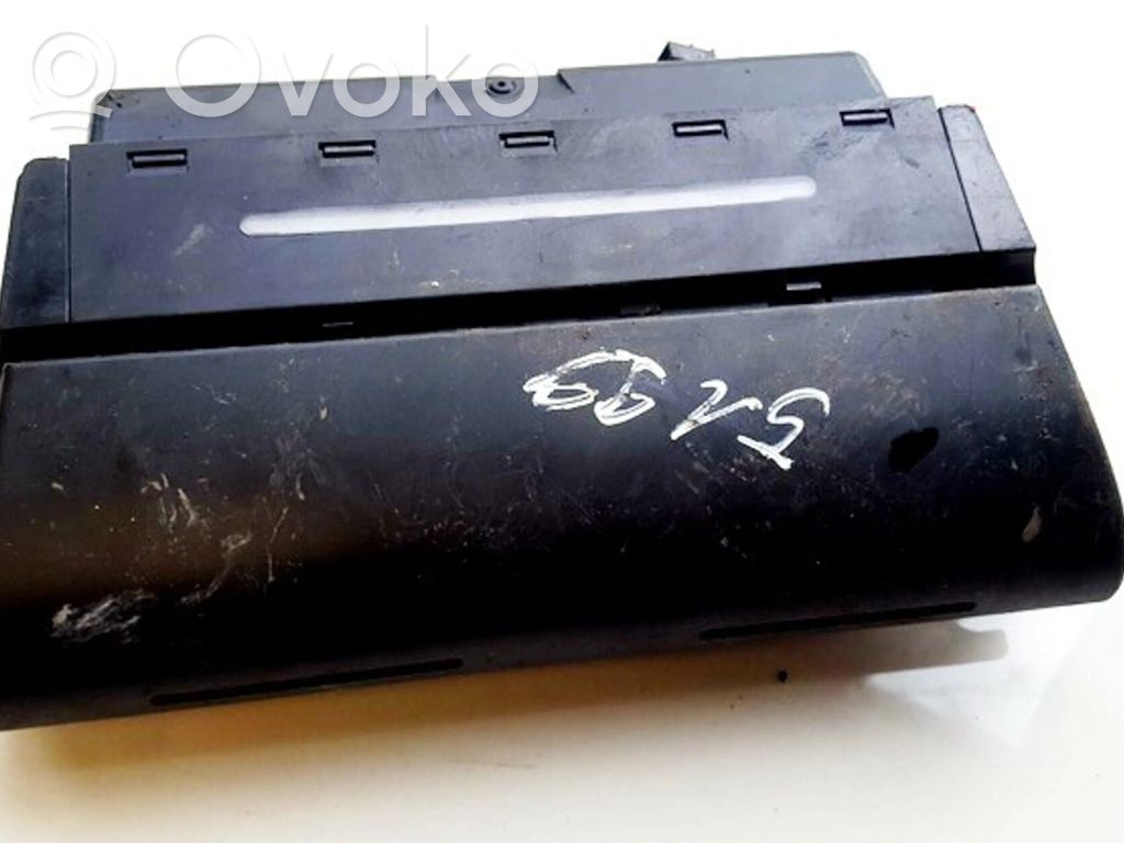 Cenicero del coche   8D0857951G,8D0857951GH,8D0857951G,8D0857951GH