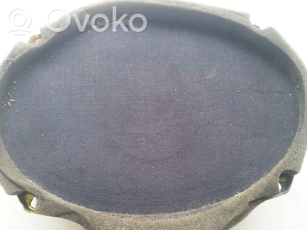 Volkswagen Golf IV Altavoz de la puerta delantera