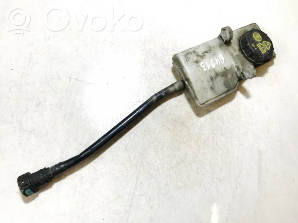 Ford Focus C-MAX Serbatoio di compensazione del liquido del freno