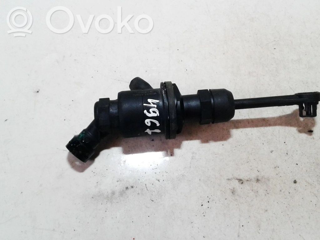 Nissan Juke I F15 Pompa della frizione