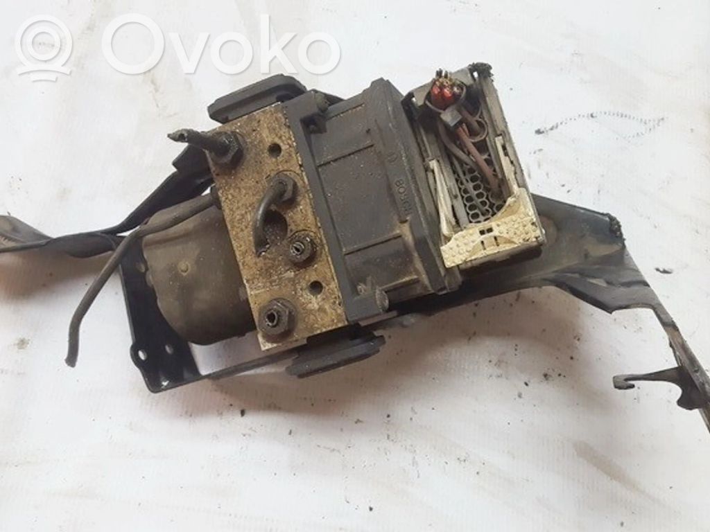 Ford Mondeo Mk III ABS-pumppu 