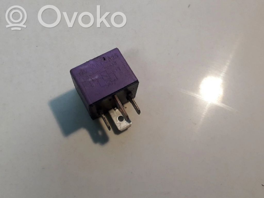 Otros relés   12V50A03525,12V50A03525