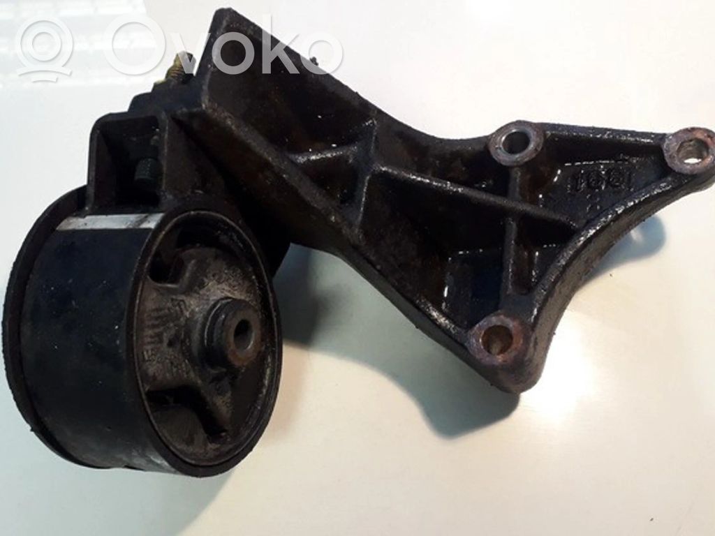 Suzuki Ignis Moottorin kiinnikekorvake 