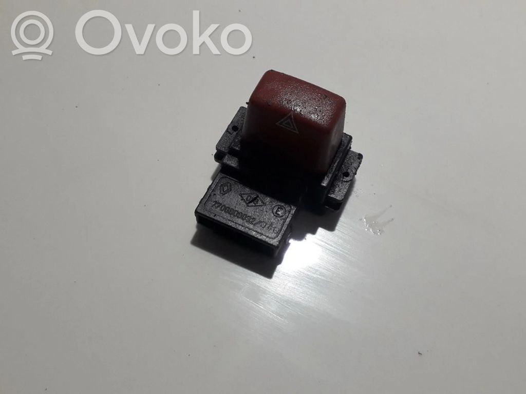Botón interruptor de luz de peligro   7700808032,7700808032