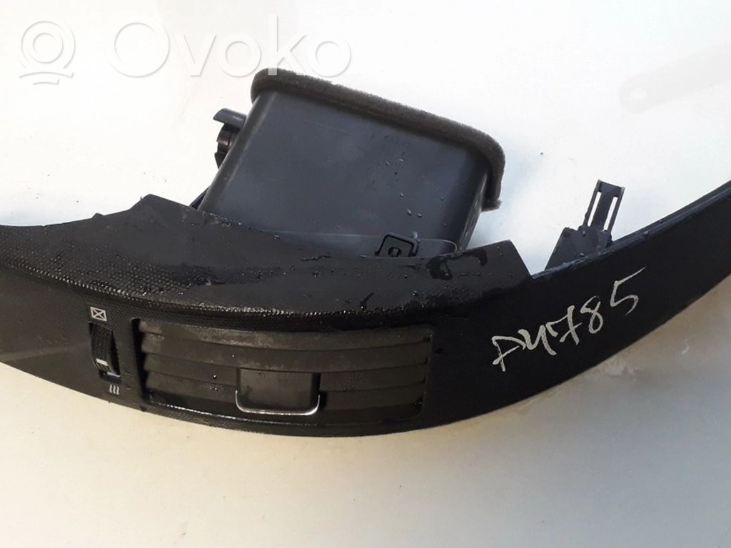 Toyota Corolla Verso AR10 Grilă ventilație/ramă laterală bord