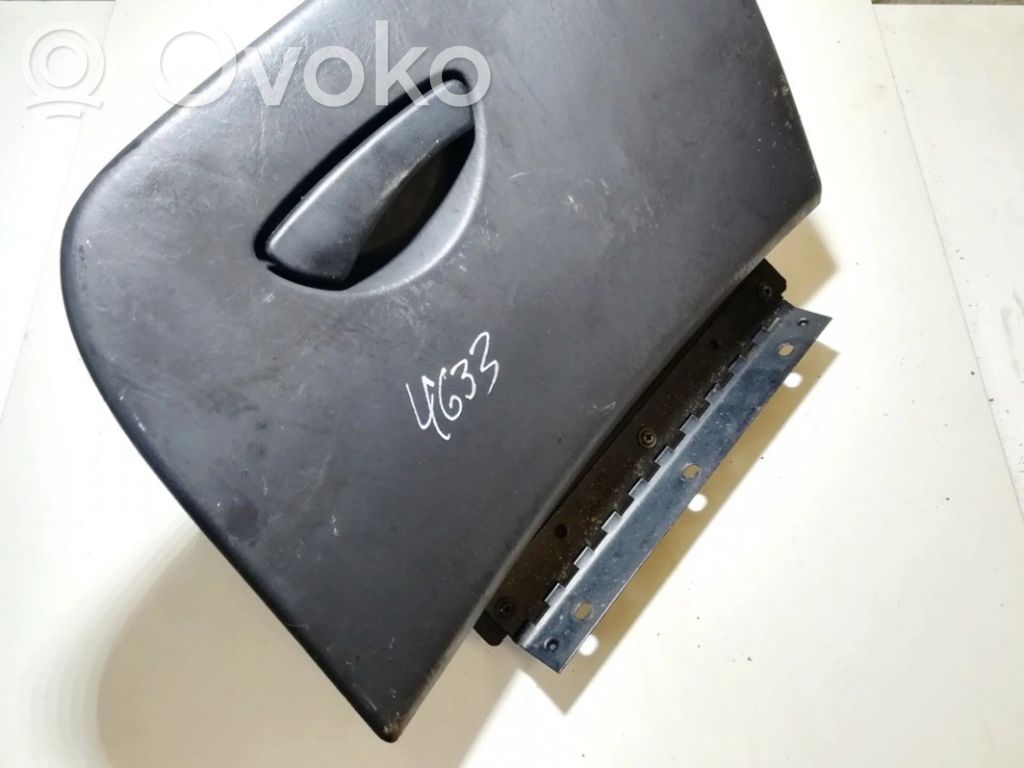 Ford Focus Vano portaoggetti 