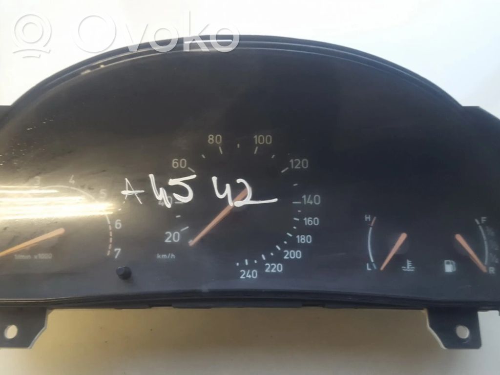 Saab 9-5 Speedometer (instrument cluster) 