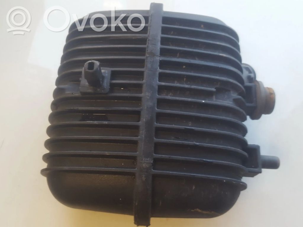 Audi A6 S6 C6 4F Serbatoio del vuoto 