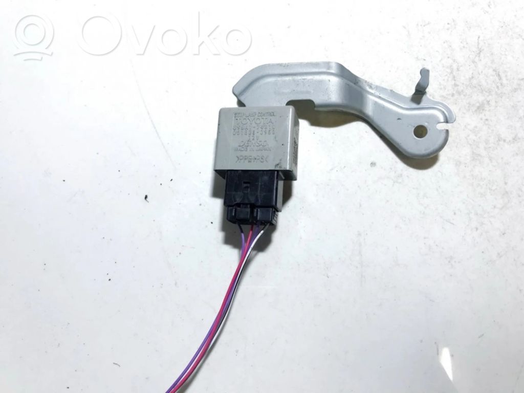 Toyota Yaris Sonstige Relais 