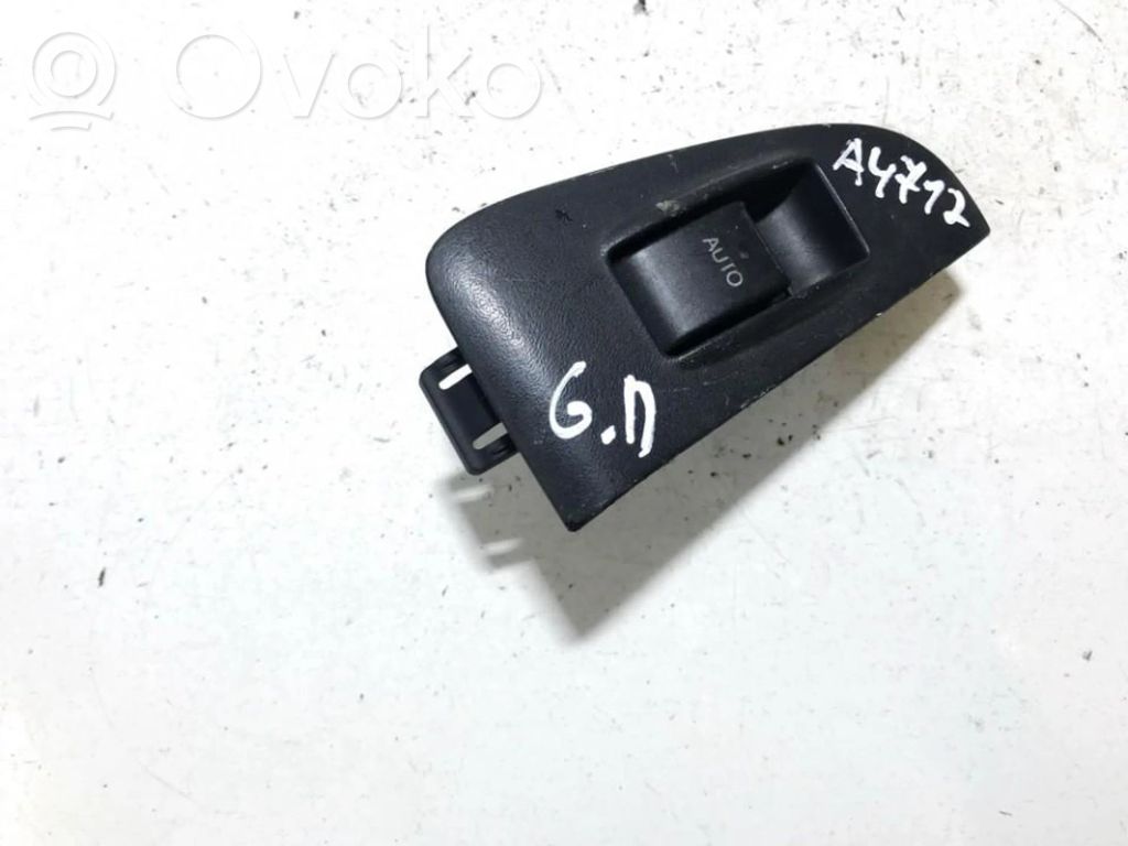 Toyota Avensis T250 Interrupteur commade lève-vitre
