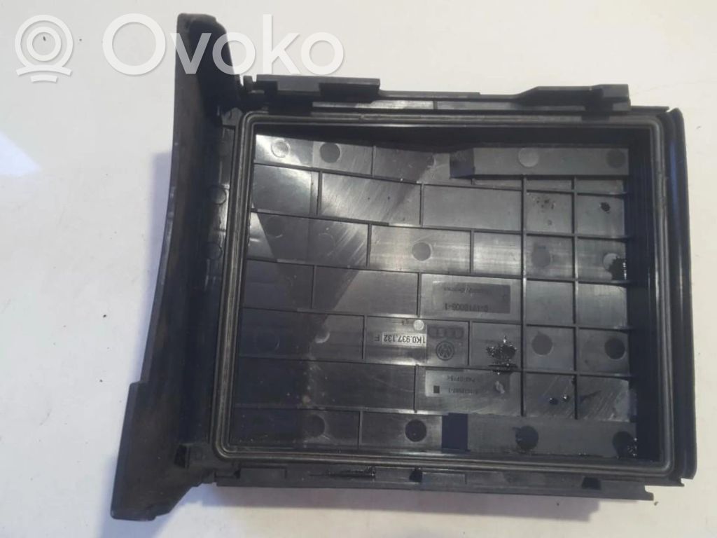 Volkswagen Golf V Coperchio scatola dei fusibili