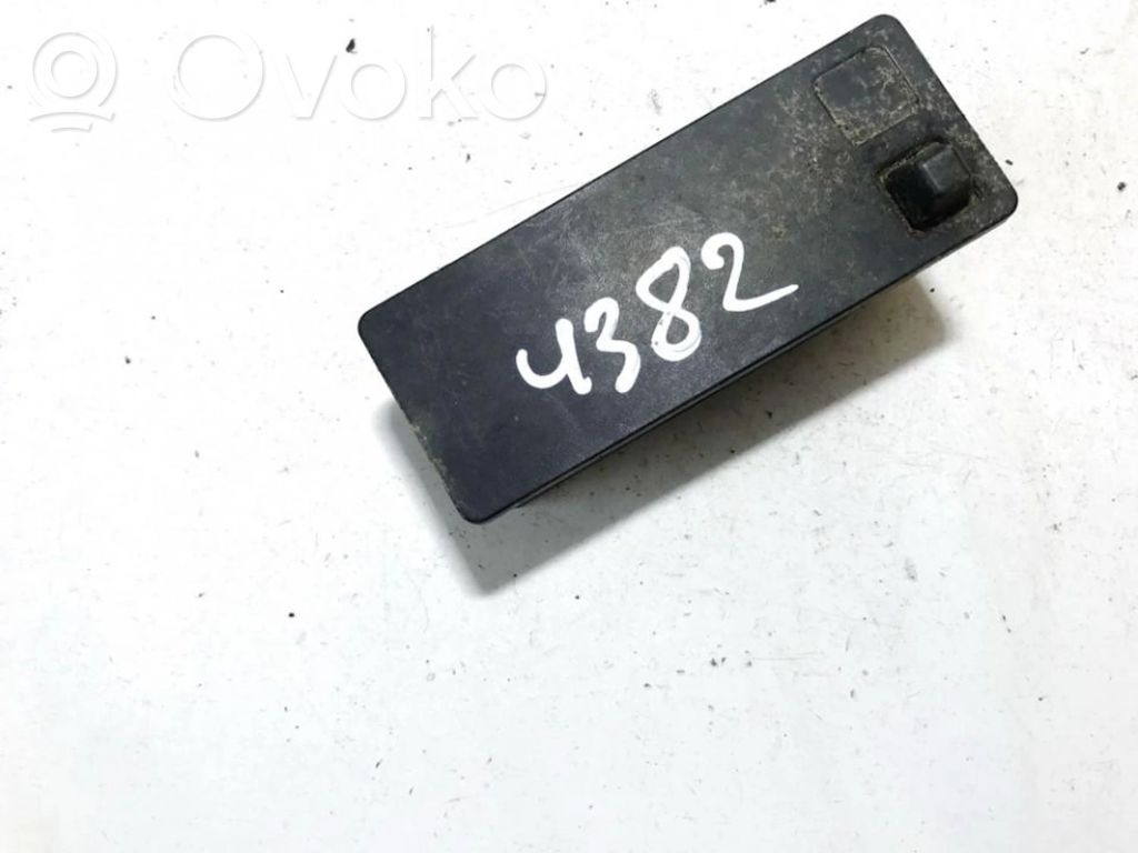 Volvo 850 Bouton de commutateur rétroviseur latéral 