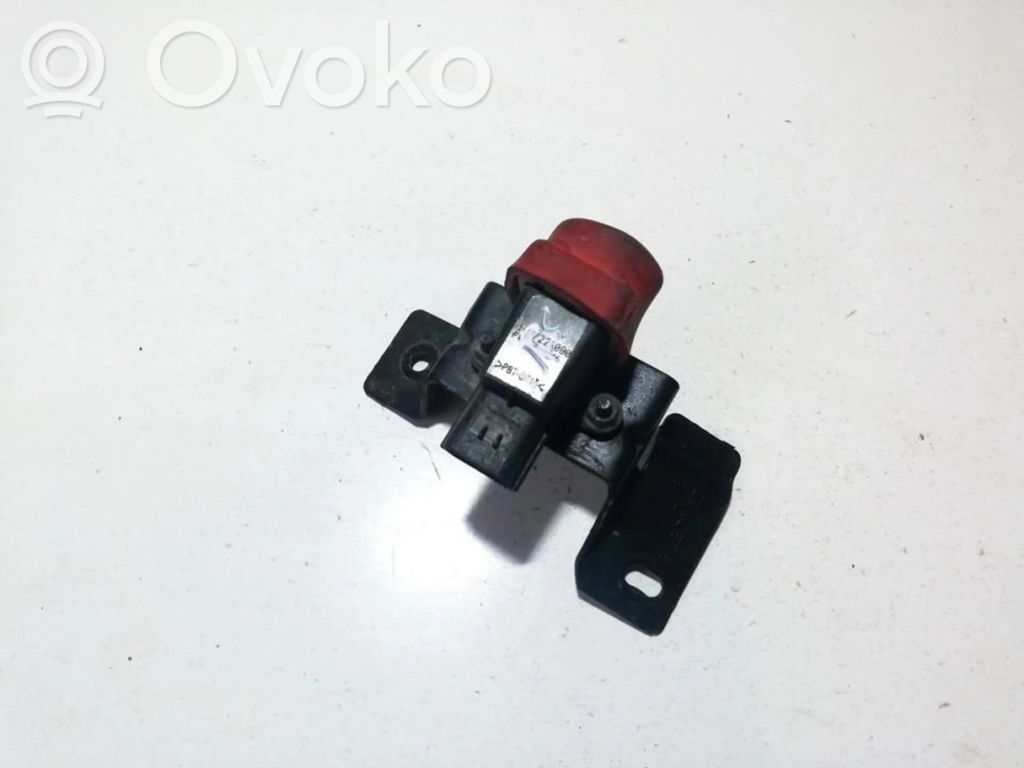 Peugeot 406 Degvielas sistēmas bloķēšanas trieciensensors 