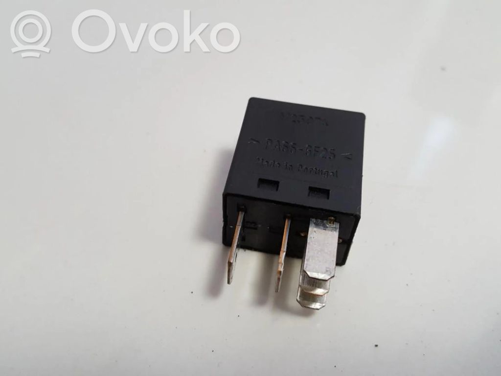 Audi A4 S4 B7 8E 8H Alte relee 