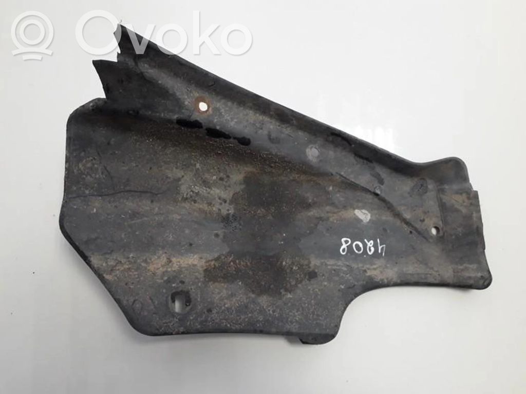 BMW 3 E36 Rivestimento paraspruzzi parafango posteriore 