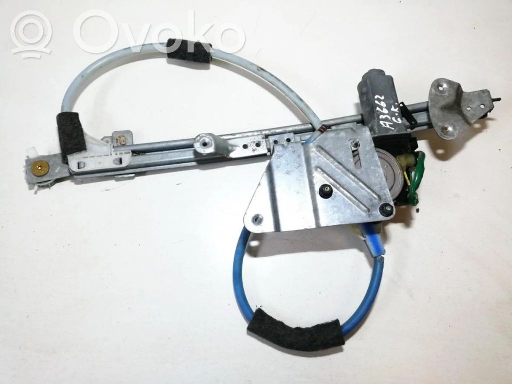 Regulador con motor de la ventanilla de la puerta corredera