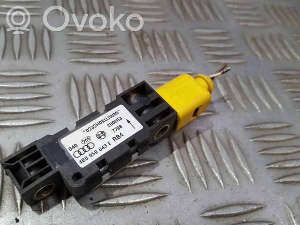 Audi A8 S8 D3 4E Gaisa spilvenu trieciensensors 