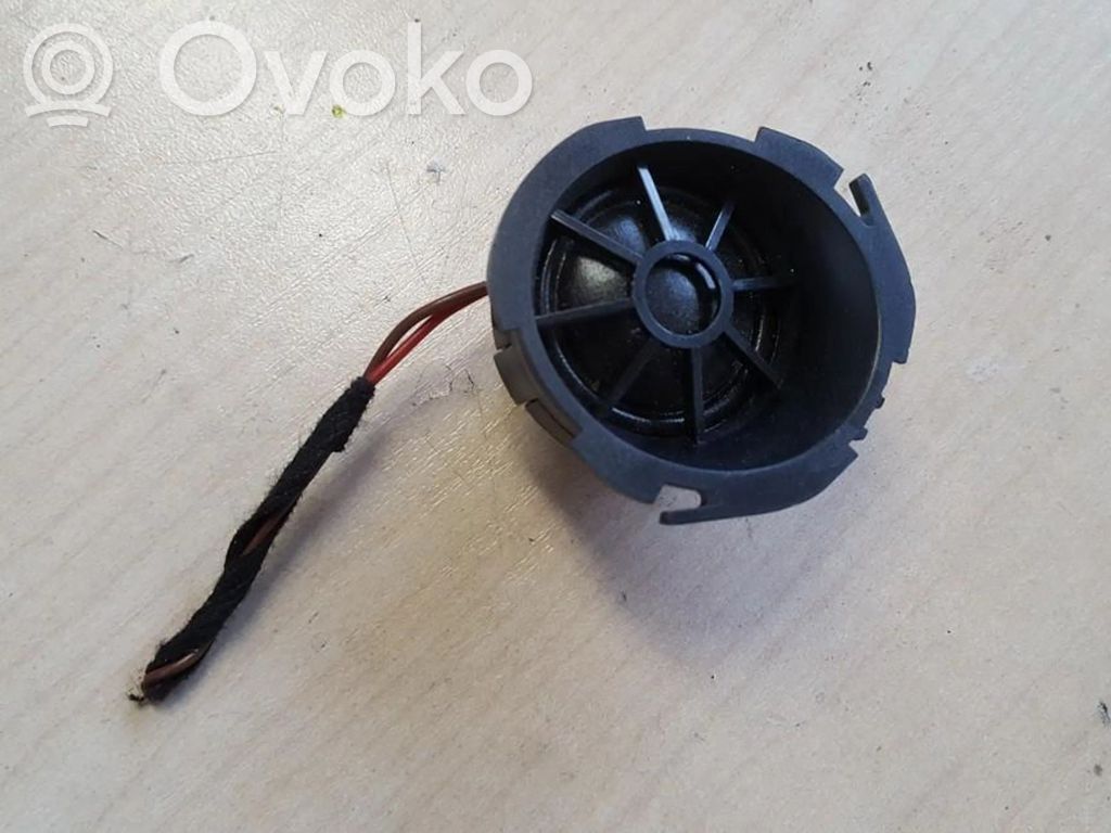 Altavoz de la puerta delantera   8P0035399C,8P0035399C