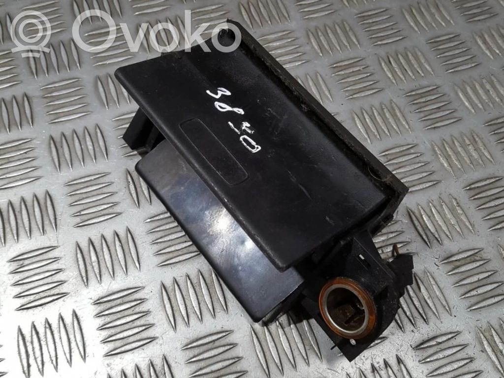 Opel Astra G Posacenere auto 